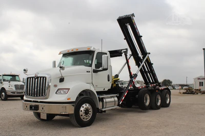 New | in-Stock 2026 INTERNATIONAL HX Rolloff Trucks Texas US | Roll Off Truck World #1491815
