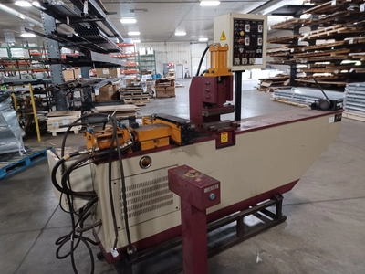 USED 2001 YLM CR 38A