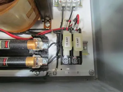 Daykin Elec. GPFS-01 LS Enclosed Transformer Disconnect 2000VA 480V Pri 120V Sec