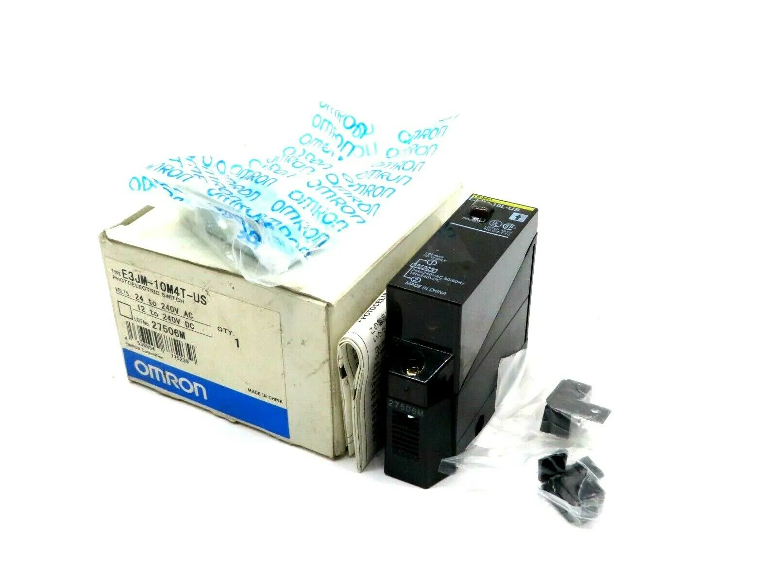 NEW OMRON E3JM-10M4T-US PHOTOELECTRIC SWITCH E3JM10M4TUS