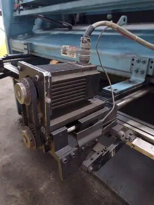 8' x 1/4" MASTER-FAB MODEL #SSB250-8 HYDRAULIC SHEAR: STOCK #18407