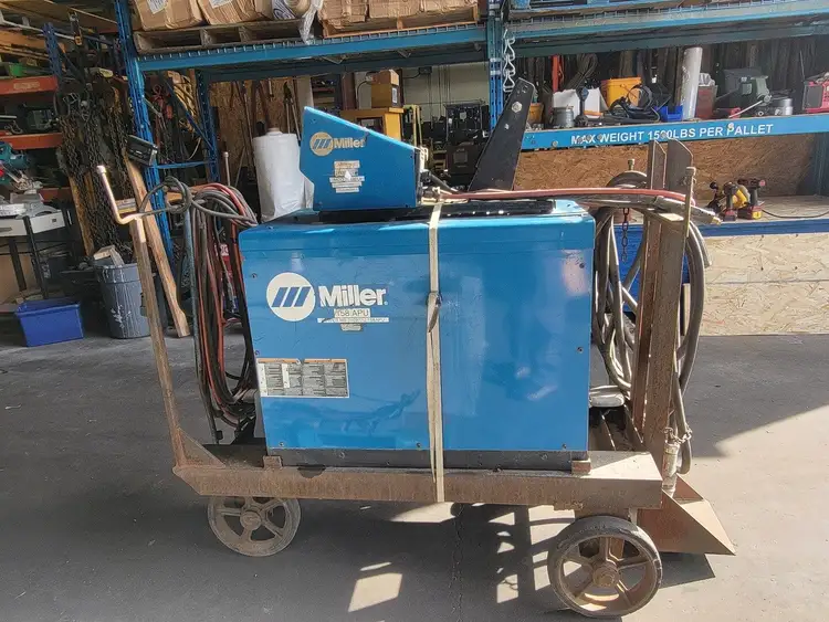 Used MILLER DELTAWELD 452 Mig Welders British Columbia CA | Lenmark #408844