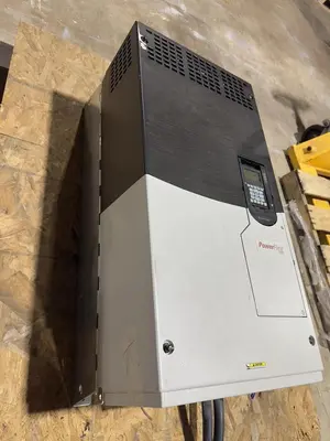 ALLEN BRADLEY 20GWANC415AN6VNHN8-RW AC DRIVE LIQUID COOLED 3 PHASE OUTPUT #S682