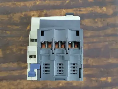 USED TELEMECANIQUE GV2ME10