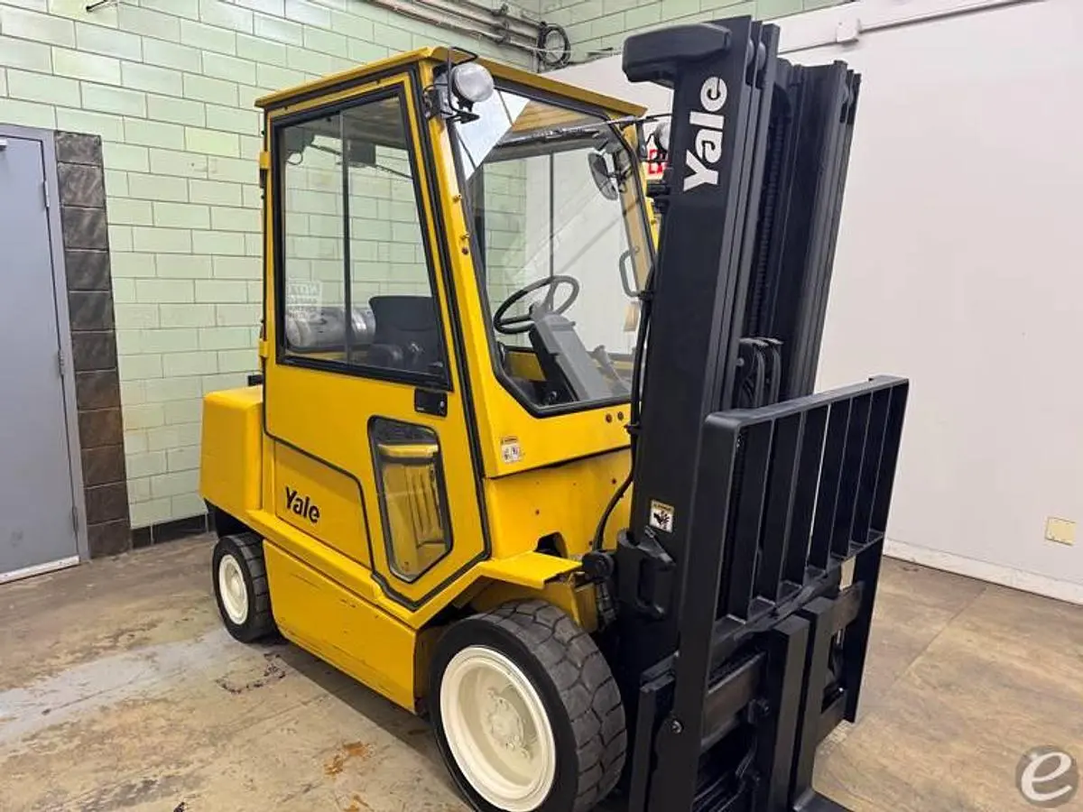 USED 2005 YALE GLP060ZG