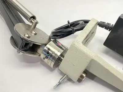 USED O.C. WHITE GREEN-LITE 7"X5.25" ESD SAFE MAGNIFYING LAMP BAD ARM