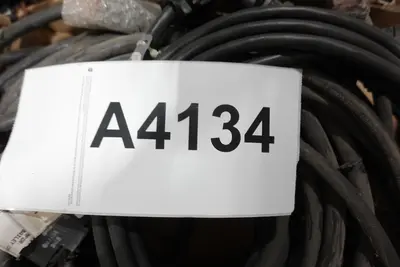2 PALLETS OF ASSORTED CORDSET CABLES