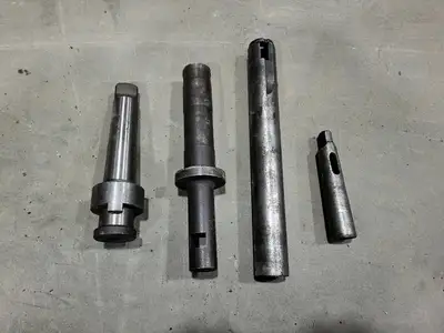 16" x 21" Lathe w/ Tooling & Accessories