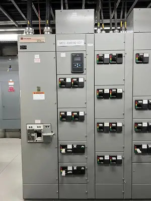 Advantage 2100 MCC, 600V, 3-Ph, 1200A, 9 Sections