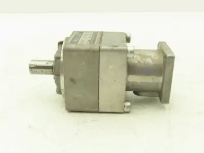 Nidec Shimpo VRSF-LB-9B-50 ABLE Inline Gearbox 9:1 Reducer Helical Gear