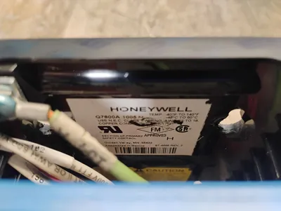 HONEYWELL RM7895-A-1014 Electrical/PLC/Automation | ESS Industrial Equipment Sales (7)