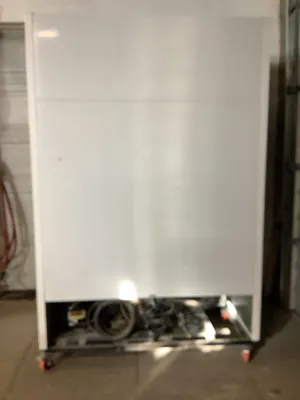 152-0424 True GDM-49F-LD Self Contained 2 Door Freezer