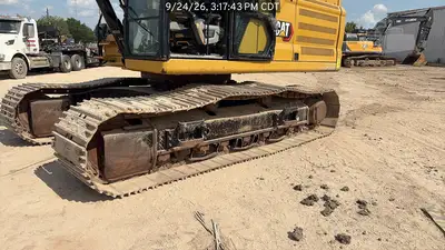 Used 2024 CATERPILLAR 352 Crawler Excavators Texas US | National Equipment Dealers #1545830