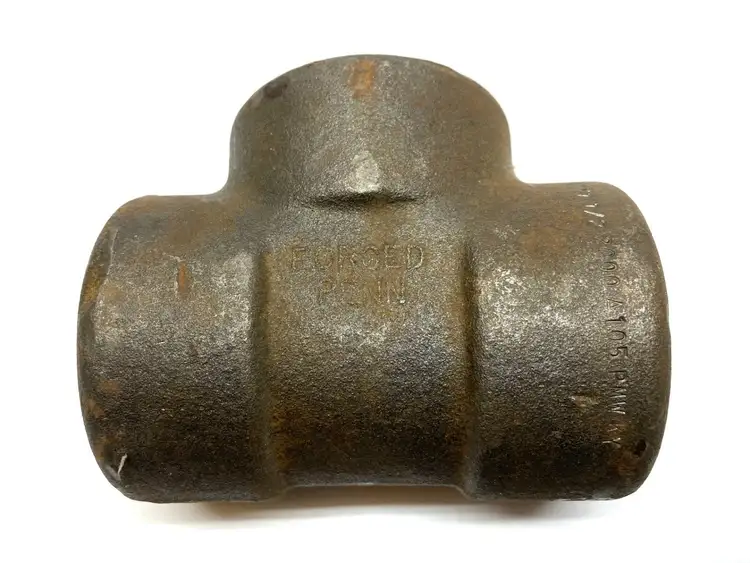 Used PENN THREADED PIPE REDUCING TEE 2000 LBS FORGED STEEL Valves/Fittings | Maverick Industrial Sales #1104015