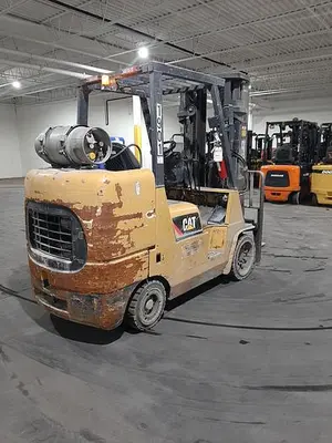 USED 2018 CAT GC45K – 10000 LB. FORKLIFT