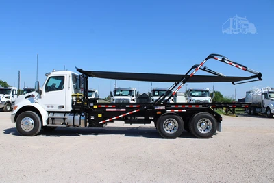 New | in-Stock 2027 PETERBILT 548 Hooklifts & Roll-Offs Texas US | Roll Off Truck World #1492004