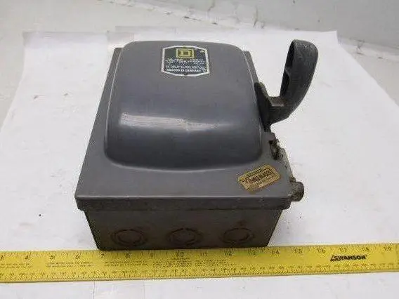 Square D A85351 3 Pole Fusible Safety Switch 30A 240V Max.