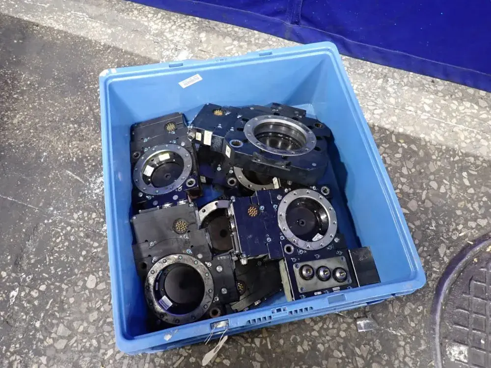 Robotic Tool Changers