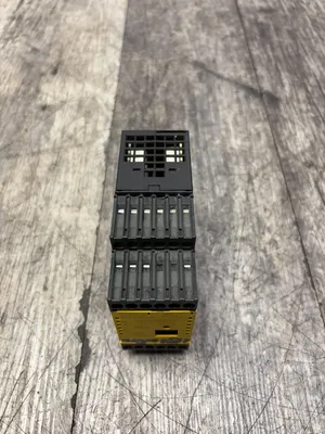 USED IFM AC002S