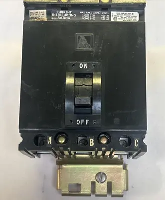Used SQUARE D FA36020 Circuit Breakers | Surplus Asset Holdings #1189410