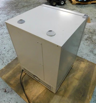 USED YAMATO DRYING OVEN DVS 400