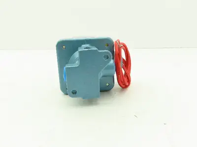 Honeywell Skinner A56LB2126 Solenoid Valve 3-Way NO 24VDC 125 PSI 1/4" 1/8" NPT