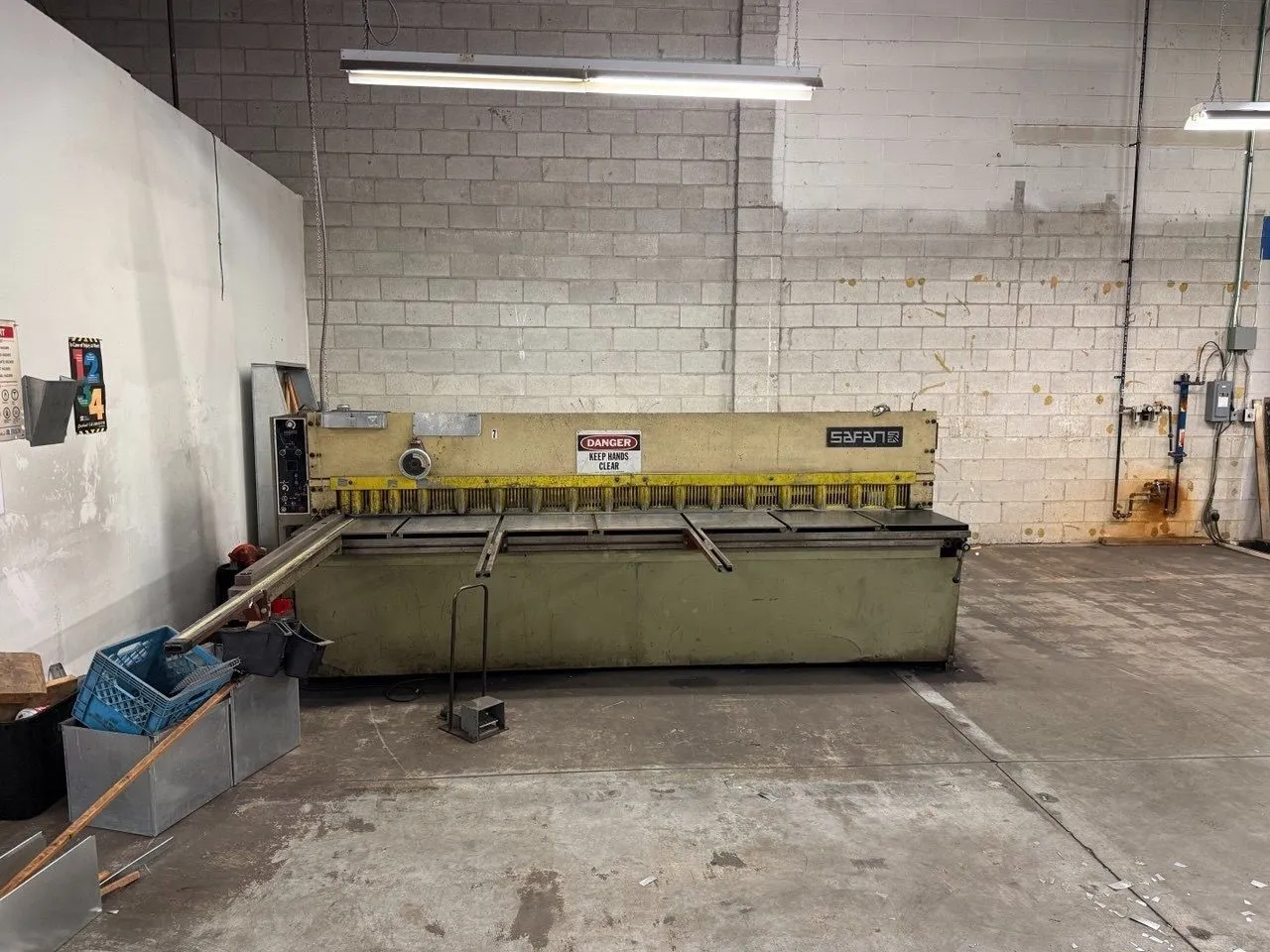Used 1979 SAFAN VS 310-3 Power Squaring Shears (Inch) Ontario CA | ListingHippo #1490350