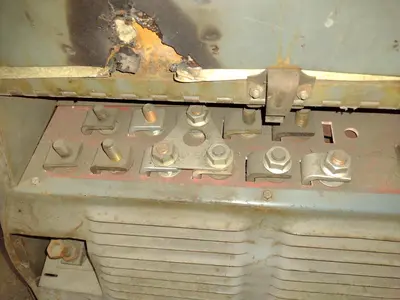 USED LINCOLN R3S-600INPUT 230/460OUTPUT 100/50 AMPS