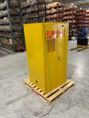 31531565 | Flammable Liquid Storage Cabinet, Safety Yellow, 31.5"x31.5"x65" No Key - Used