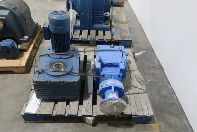 3 PALLETS OF ASSORTED GEAR REDUCERS