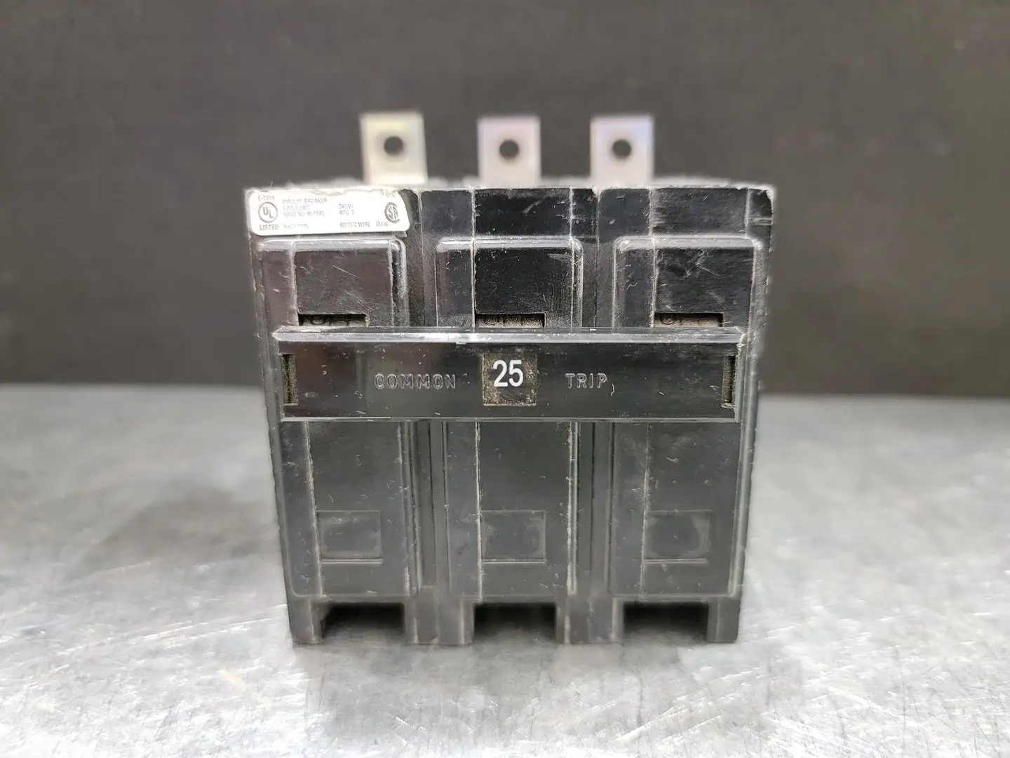 USED EATON QBHW3025H