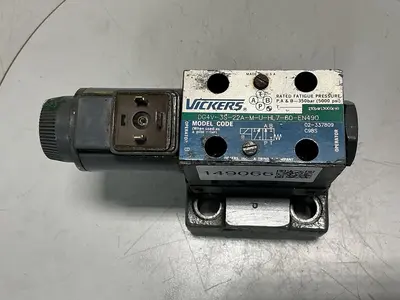 USED VICKERS DG4V-3S-22A-M-U-HL7-60-EN490