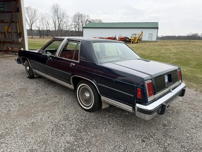 USED 1981 FORD CROWN VICTORIA
