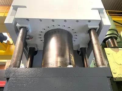 USED LVD 500 TON