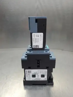 SIEMENS 3RT20261BB40 Contactor w/3RH29141GP11 SIRUS Relay. 4D50