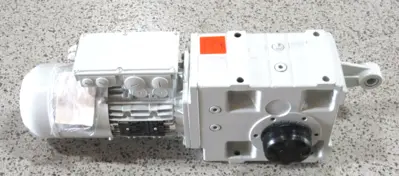 NEW LENZE MDEMABS080-42 GEARMOTOR GKS06-3M SAR 080C42 MDEMABS08042