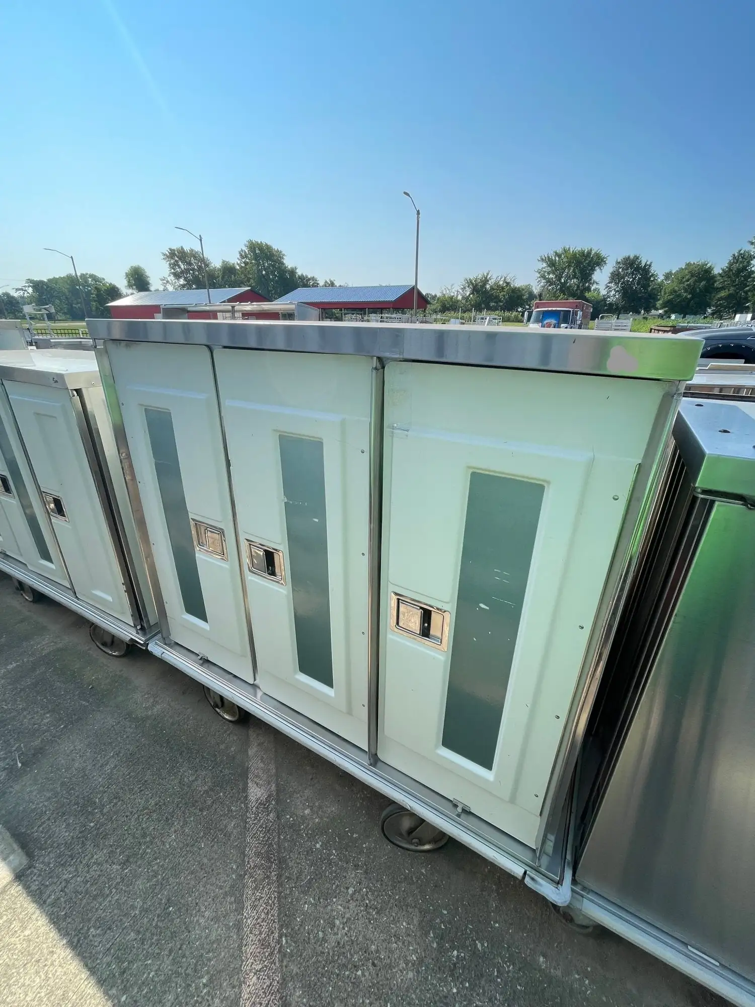 Used Falcon Restaurant Supply used Stainless Steel Mobile 3 Door Banquet Cart - SS119 Restaurant Equipment (Miscellaneous) Illinois US | Falcon Restaurant Supply #1376028