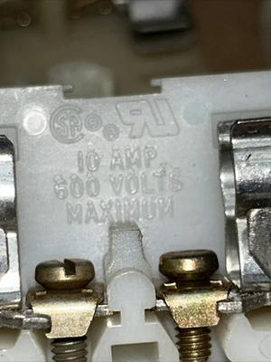 USED Allen-Bradley 1492