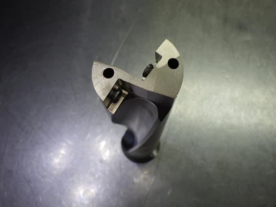 Kyocera 1.625" Coolant Thru 5xD Drill 1.5" Shank S150-DRV1625-5-14 (LOC1289B)