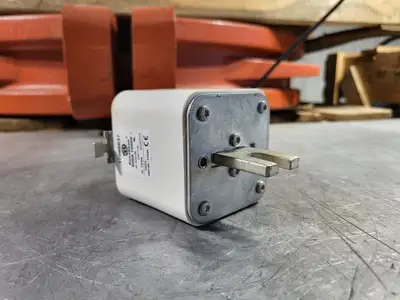 NEW BUSSMAN 170M8637