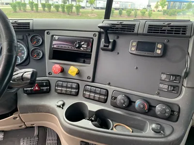 2016 FREIGHTLINER CASCADIA FREIGHT TRUCK | Levy Recovery Group (12)