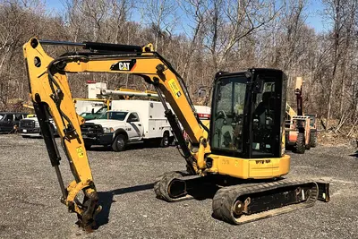 Used 2017 CATERPILLAR 305.5 Excavators Pennsylvania US | Proxy Equipment #1377717