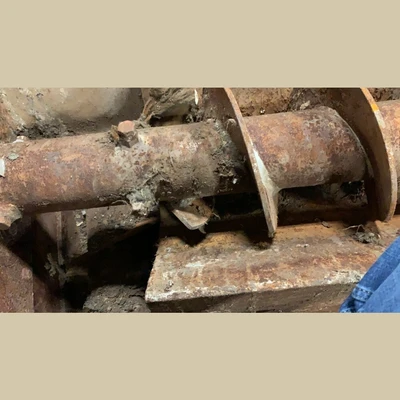 45yd³ Twin Screw Live Bottom Bin