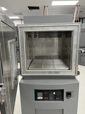 USED 2014 TEST EQUITY 1007C THERMAL CHAMBER