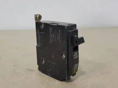 USED SQUARE D QOB115
