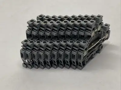 1SNA115271R2200,11527122 | Entrelec 1SNA115271R2200 Double Level Terminal Blocks 32A 11527122 LOT OF 10 - Used