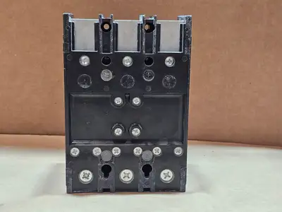 Used SCHNEIDER ELECTRIC QBL32200 Switchgears British Columbia CA | Lenmark #1438274