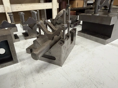 Used _UNKNOWN_ _UNKNOWN_ V-Blocks Michigan US | Miedema Asset Management Group #1293186