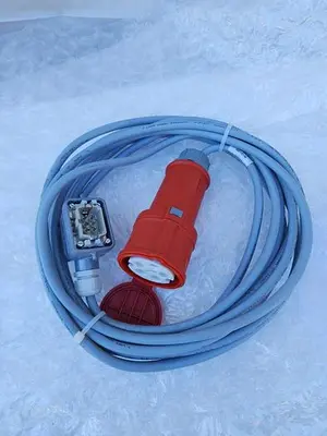 MENNEKES PLUG CONNECTOR 16A-6H TYPE 15A WITH CABLE