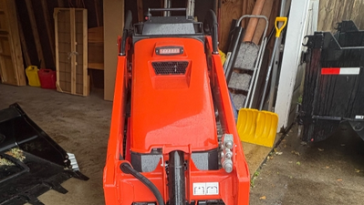 USED 2025 Kubota SCL1000